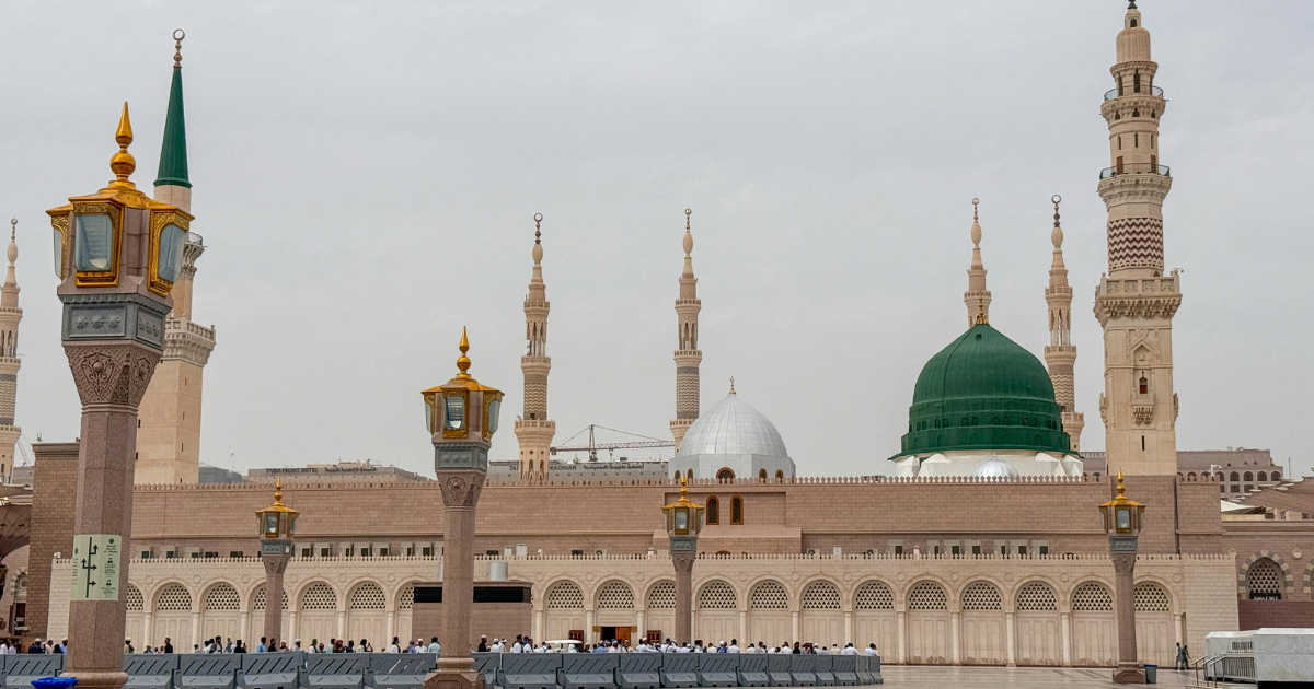 🕋 برنامج العمرة الاقتصادي – 15 يوم / 14 ليلة