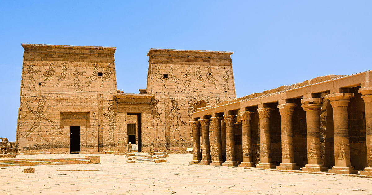 رحلة نيلية فاخرة: أسوان إلى الأقصر